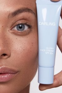 GLOWY FACE CREAM – 3@2x